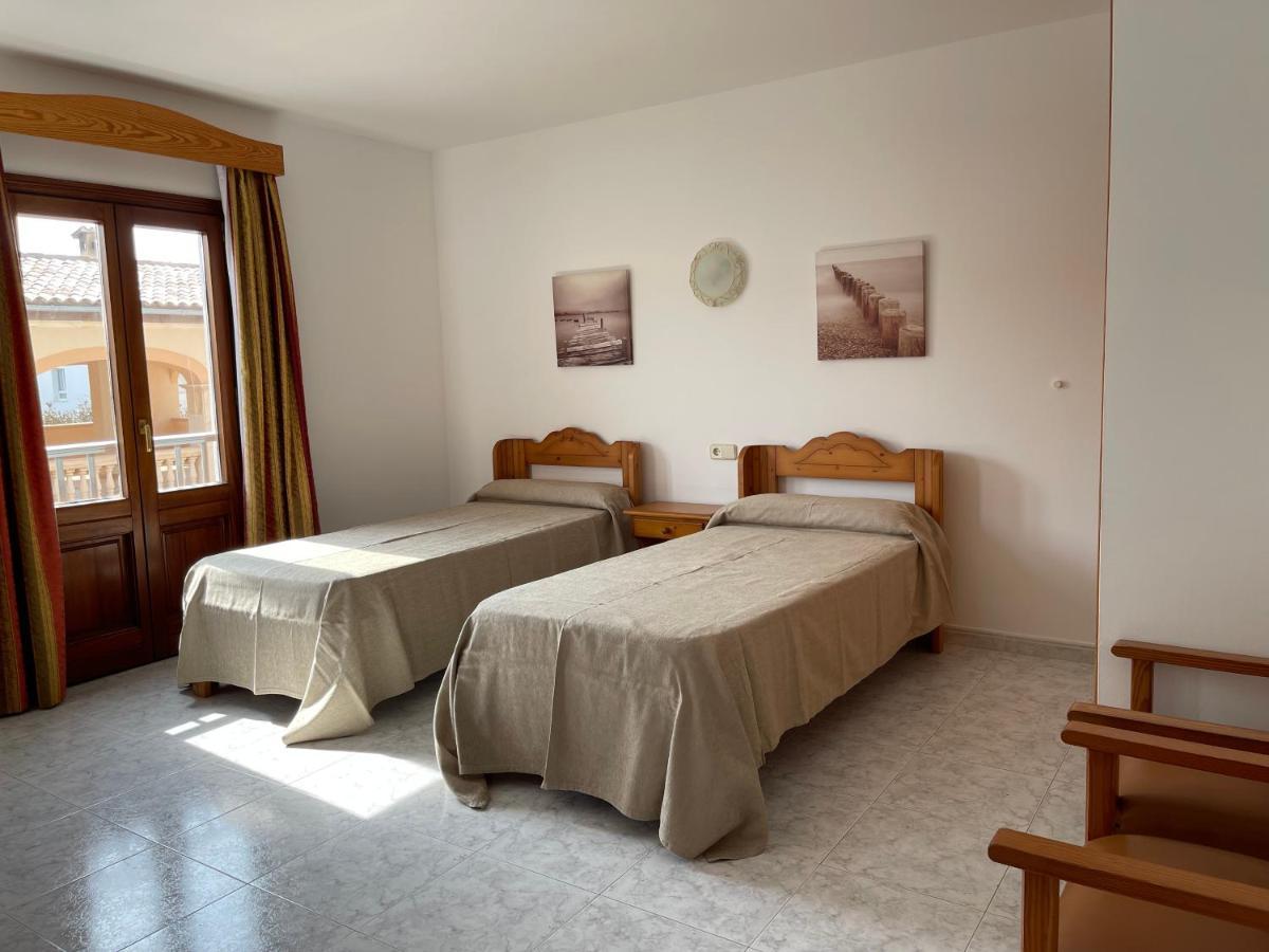 Hostal Can Gallu Cala Ratjada  Bagian luar foto