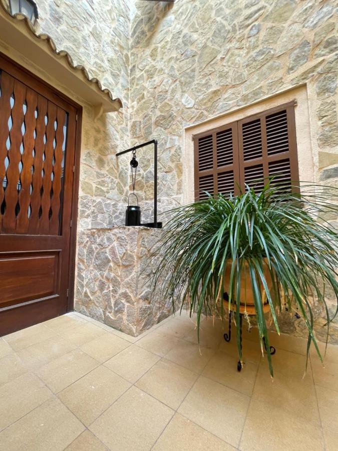 Hostal Can Gallu Cala Ratjada  Bagian luar foto