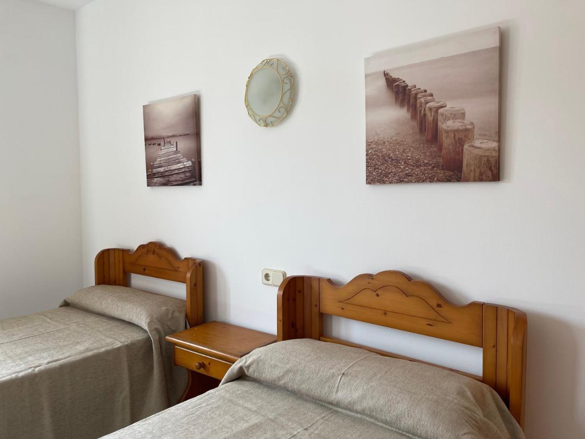 Hostal Can Gallu Cala Ratjada  Bagian luar foto
