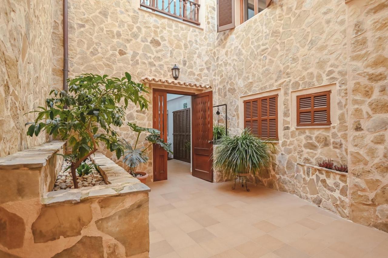 Hostal Can Gallu Cala Ratjada  Bagian luar foto